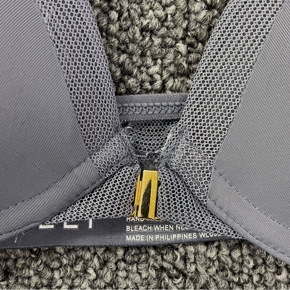 LIVELY ~Two Front Close No-Wire Bras~Convertible Back~Smoke & Toasted Almond~32A - Picture 7 of 16